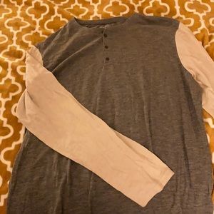 bR long sleeve men’s t